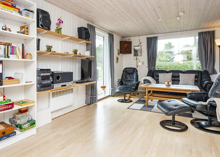 4 Star In Hejls-by Traum *